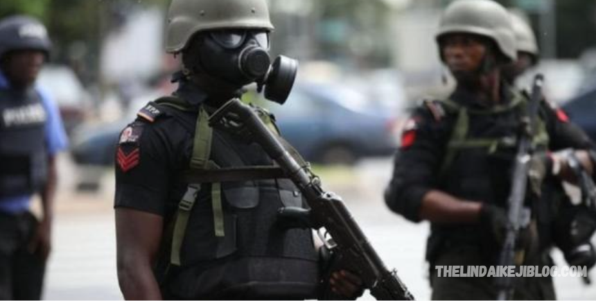 Police Nab Two Suspects For Using Fake Alert To Buy Clothes In Ogun